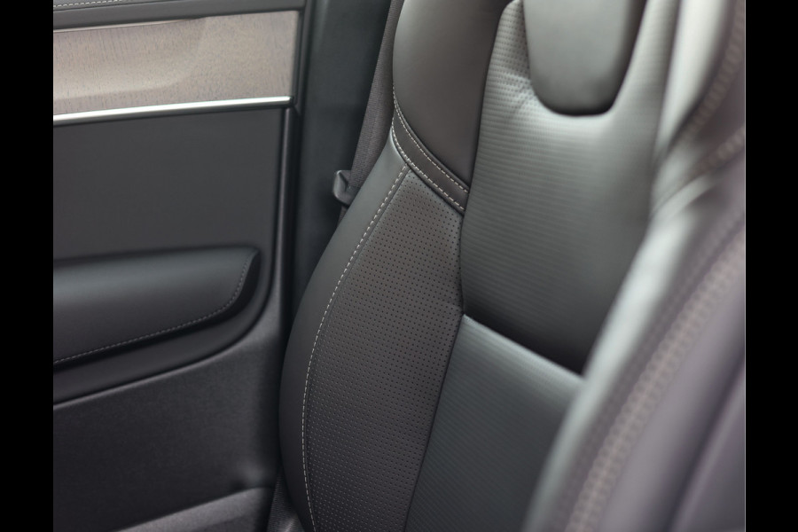 Volvo XC90 T8 AWD Ultra Dark | Direct rijden - Luchtvering - Trekhaak - Bowers&Wilkins