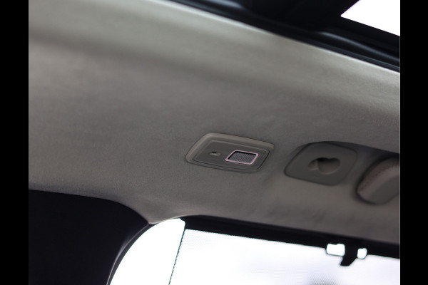 Volvo XC90 T8 AWD Ultra Dark | Direct rijden - Luchtvering - Trekhaak - Bowers&Wilkins