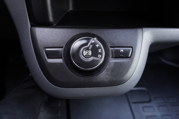 Peugeot Expert 227S 2.0 BlueHDI 180 Premium Pack Automaat nr.V101 | Airco | Cruise | Navi | Camera