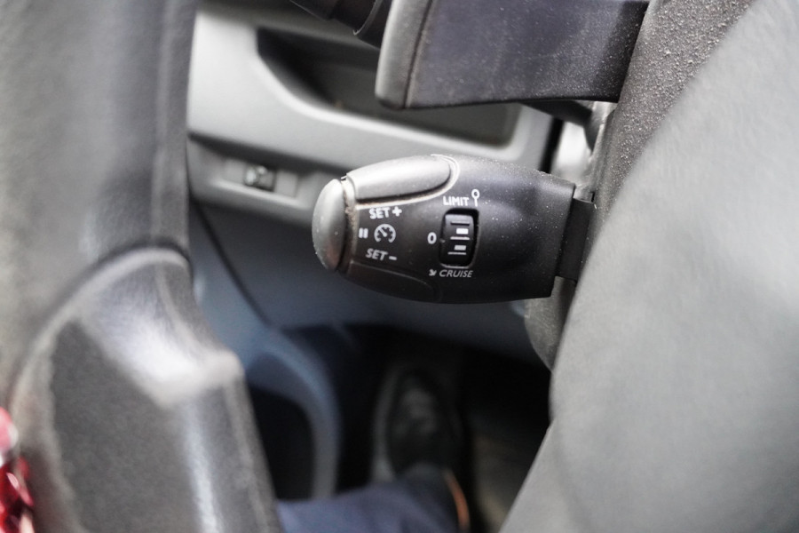 Peugeot Expert 227S 2.0 BlueHDI 180 Premium Pack Automaat nr.V101 | Airco | Cruise | Navi | Camera