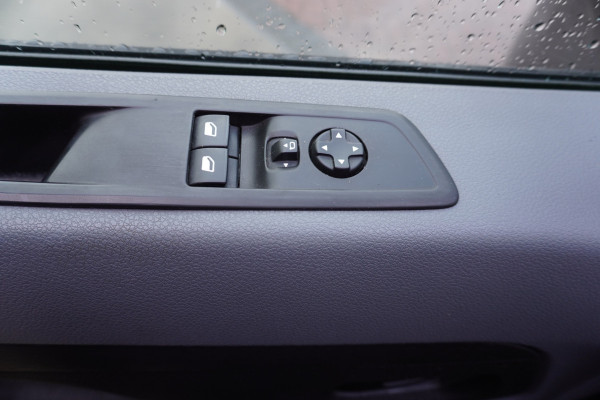 Peugeot Expert 227S 2.0 BlueHDI 180 Premium Pack Automaat nr.V101 | Airco | Cruise | Navi | Camera