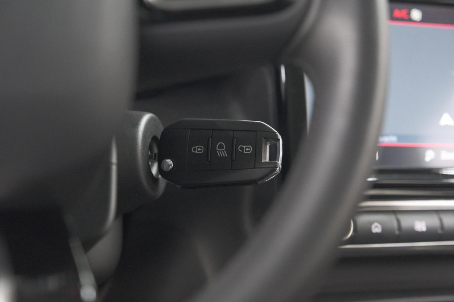 Citroën C3 Aircross PureTech 110 Plus | Parkeersensoren | Navigatie | Apple Carplay | Climate Control