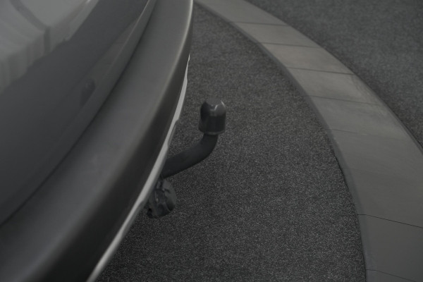 Peugeot 2008 PureTech 110 Allure | Trekhaak | Apple Carplay | Parkeersensoren | Navigatie