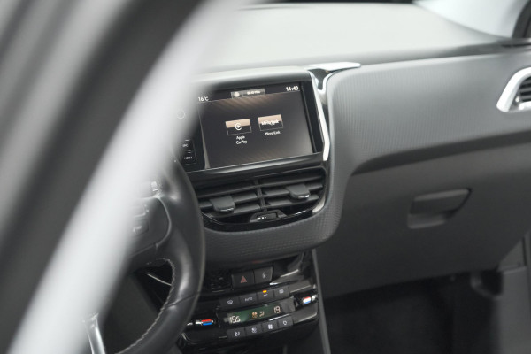 Peugeot 2008 PureTech 110 Allure | Trekhaak | Apple Carplay | Parkeersensoren | Navigatie