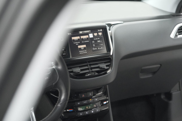 Peugeot 2008 PureTech 110 Allure | Trekhaak | Apple Carplay | Parkeersensoren | Navigatie