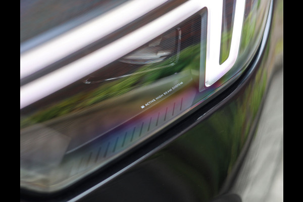 Volvo XC90 T8 AWD Ultra Dark | Direct beschikbaar - luchtvering - trekhaak