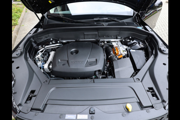 Volvo XC90 T8 AWD Ultra Dark | Direct beschikbaar - luchtvering - trekhaak