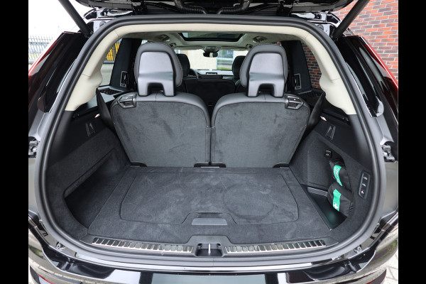 Volvo XC90 T8 AWD Ultra Dark | Direct beschikbaar - luchtvering - trekhaak