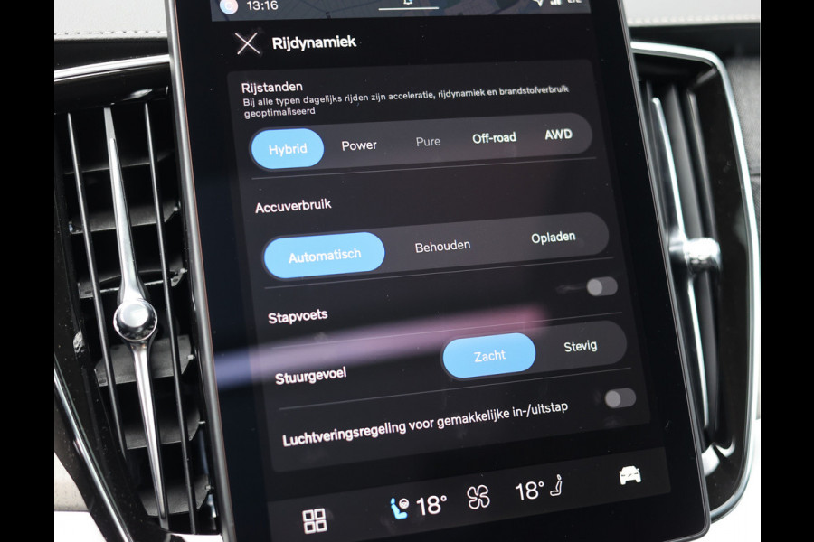 Volvo XC90 T8 AWD Ultra Dark | Direct beschikbaar - luchtvering - trekhaak