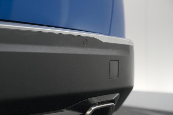 Peugeot 2008 PureTech 130 Allure | Trekhaak | Camera | Stoelverwarming | Adaptieve Cruise Control