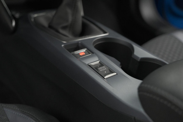 Peugeot 2008 PureTech 130 Allure | Trekhaak | Camera | Stoelverwarming | Adaptieve Cruise Control