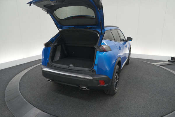 Peugeot 2008 PureTech 130 Allure | Trekhaak | Camera | Stoelverwarming | Adaptieve Cruise Control