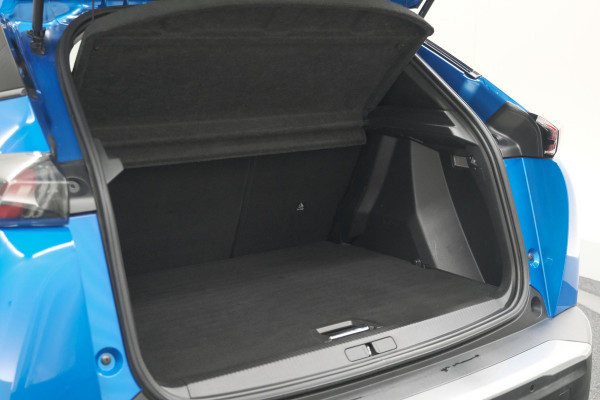 Peugeot 2008 PureTech 130 Allure | Trekhaak | Camera | Stoelverwarming | Adaptieve Cruise Control