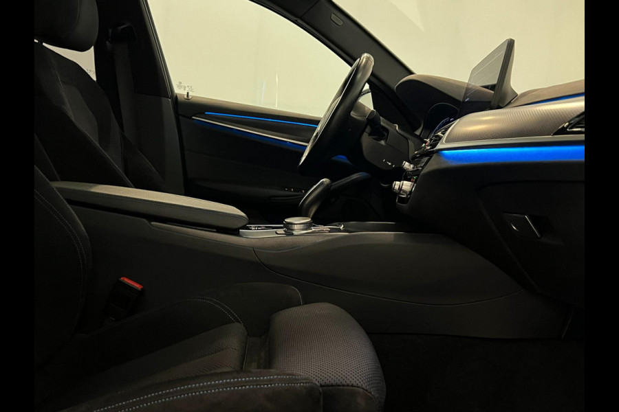 BMW 5 Serie 530e M Sport / Schuifdak / BTW / 20" LM / CarPlay