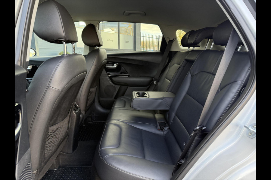 Kia Niro 1.6 GDi Hybrid SportsLine 2e Eigenaar,Camera,Navi,Leder,Clima,Cruise,Stoelverw.Stuurverw.Stoelventilatie,Pdc,Lm velgen,N.A.P,Nieuwe Apk bij Aflevering