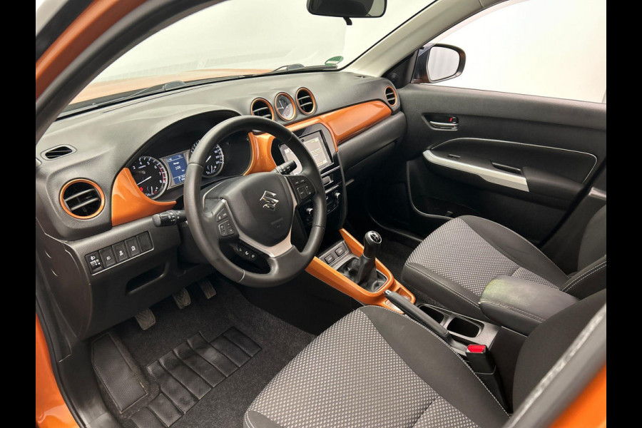 Suzuki Vitara 1.6 Exclusive Carplay Camera Navigatie Climate-control Cruise Stoelverwarming