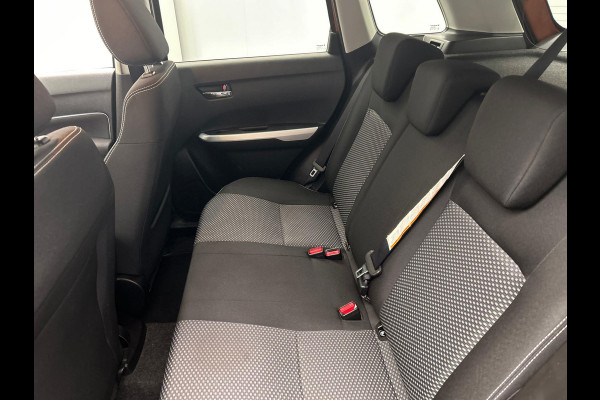 Suzuki Vitara 1.6 Exclusive Carplay Camera Navigatie Climate-control Cruise Stoelverwarming
