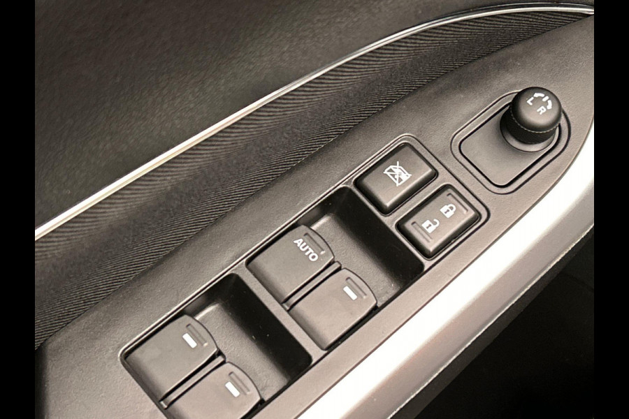 Suzuki Vitara 1.6 Exclusive Carplay Camera Navigatie Climate-control Cruise Stoelverwarming