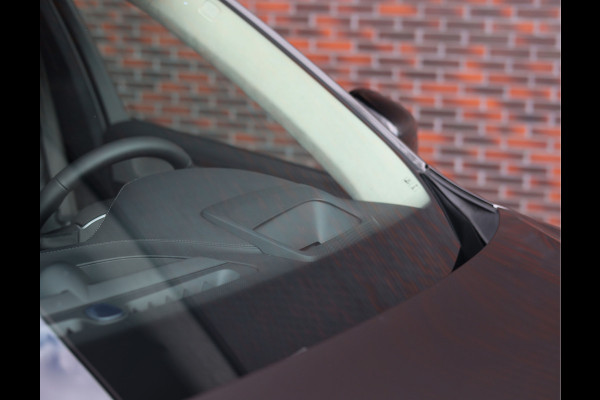 Volvo XC90 T8 AWD Ultra Dark | Platinum Grey - Direct beschikbaar!