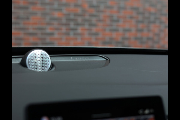 Volvo XC90 T8 AWD Ultra Dark | Platinum Grey - Direct beschikbaar!