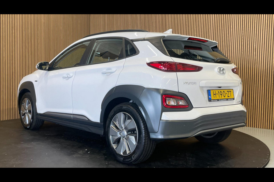 Hyundai Kona EV Comfort 64 kWh|FACELIFT|3-FASE|ACC|CAMERA|CARPLAY|NAVI|NL- AUTO|NAP|INCL. BTW|1e EIG.|