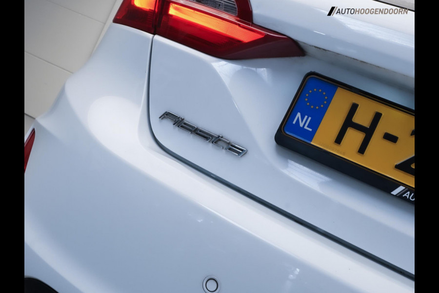 Ford Fiesta 1.0 EcoBoost Titanium sportive (APPLE CARPLAY,LED,DODEHOEK,STUUR-STOELVERWARMING,ADAPTIVE CRUISE,CAMERA,TOPCONDITIE)