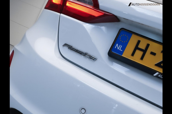 Ford Fiesta 1.0 EcoBoost Titanium sportive (APPLE CARPLAY,LED,DODEHOEK,STUUR-STOELVERWARMING,ADAPTIVE CRUISE,CAMERA,TOPCONDITIE)