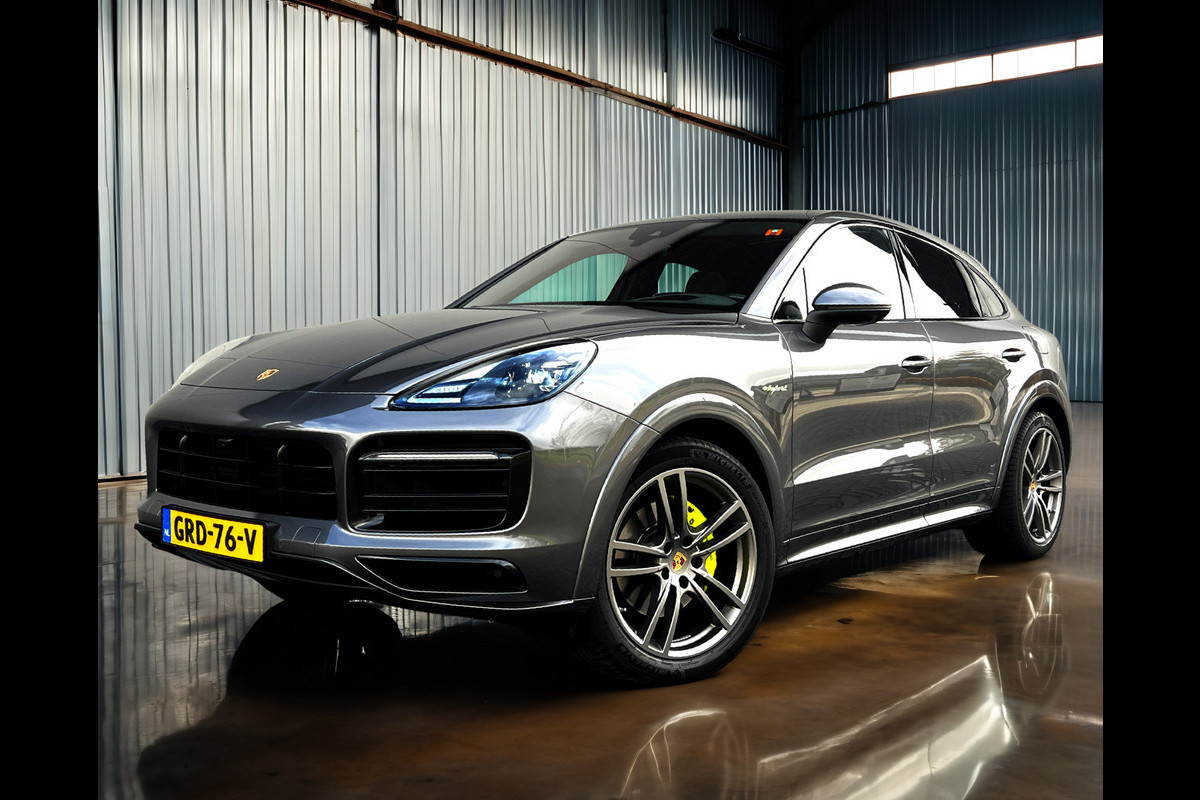 Porsche Cayenne Coupé 3.0 E-Hybrid Sportuitlaat_PDLs+_Headsup_Luchtviering