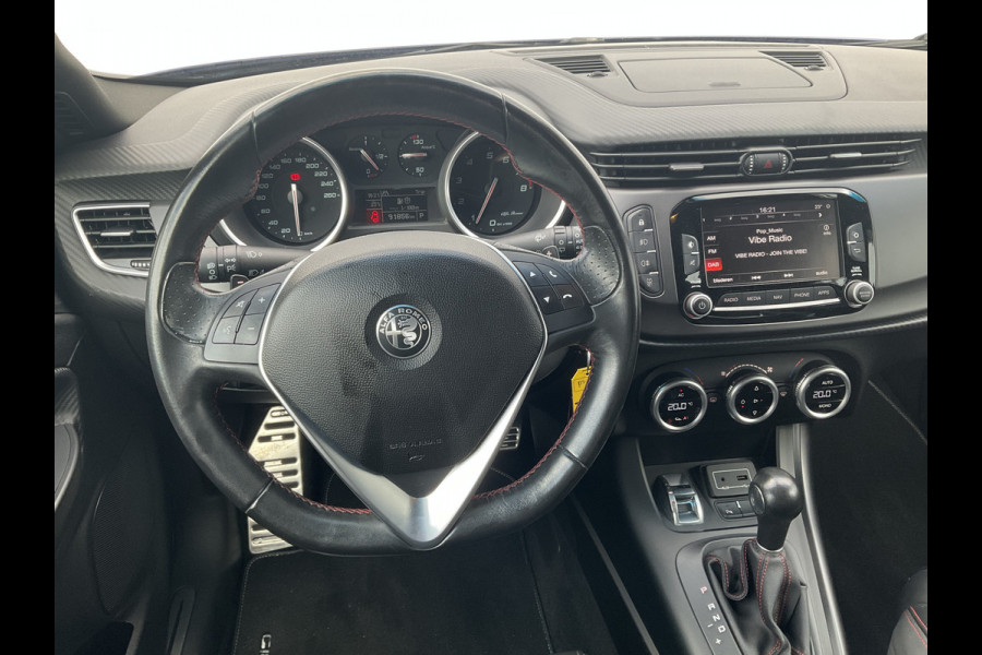 Alfa Romeo Giulietta 1.750 Turbo 241pk Veloce Automaat Carbon Carplay Sport-Stoelen Nav/Cruise Voll.Onderhouden!