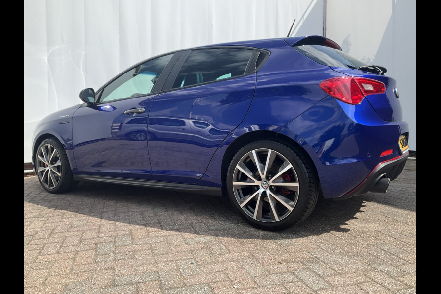 Alfa Romeo Giulietta 1.750 Turbo 241pk Veloce Automaat Carbon Carplay Sport-Stoelen Nav/Cruise Voll.Onderhouden!