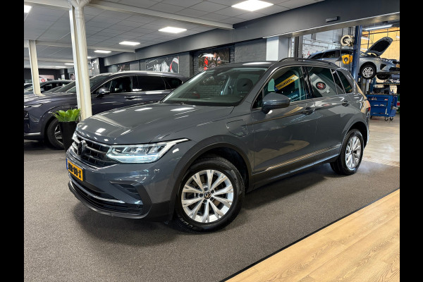 Volkswagen Tiguan 1.4 TSI eHybrid comfort Business+/navi/camera/apple carplay/boeken