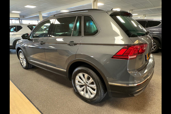 Volkswagen Tiguan 1.4 TSI eHybrid comfort Business+/navi/camera/apple carplay/boeken