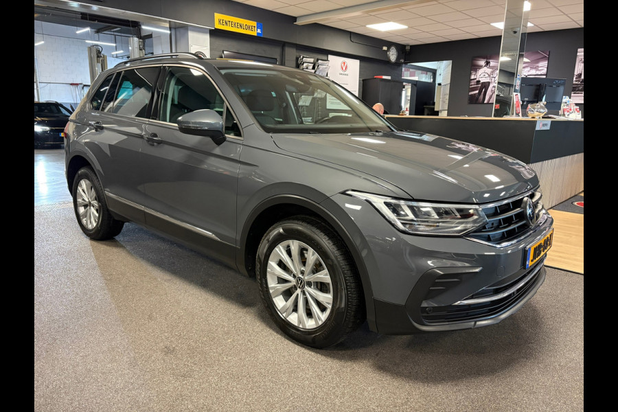 Volkswagen Tiguan 1.4 TSI eHybrid comfort Business+/navi/camera/apple carplay/boeken