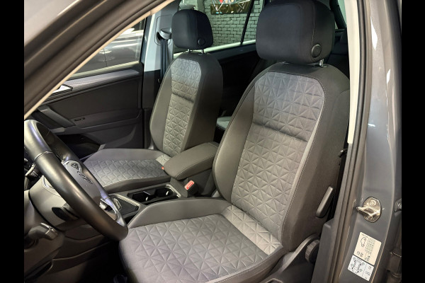 Volkswagen Tiguan 1.4 TSI eHybrid comfort Business+/navi/camera/apple carplay/boeken