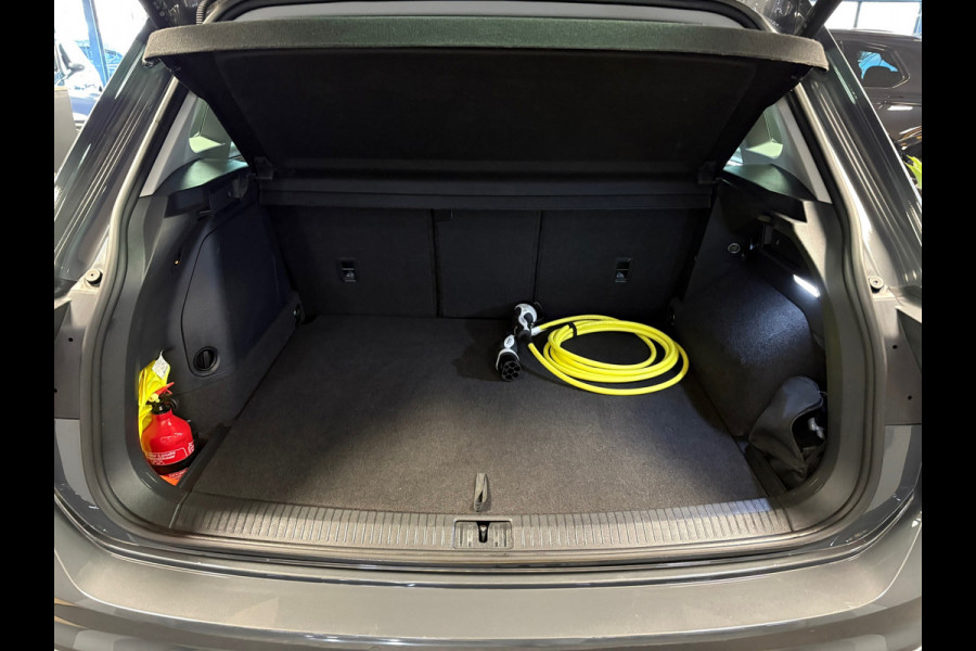 Volkswagen Tiguan 1.4 TSI eHybrid comfort Business+/navi/camera/apple carplay/boeken