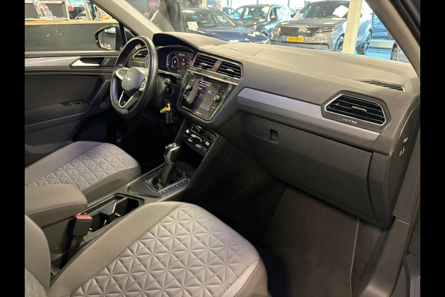 Volkswagen Tiguan 1.4 TSI eHybrid comfort Business+/navi/camera/apple carplay/boeken