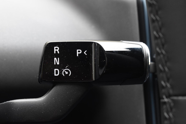 Volvo EX30 272PK Ext. Range Core / Adaptieve Cruise Control/ Climate Pack / Extra getint glas / Dodehoek Detectie / Parkeersensoren/ Achteruitrijcamera/ Warmtepomp/ Google Services/