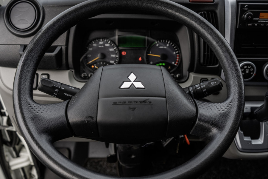 FUSO Canter 3C15 | Bakwagen met laadklep | Automaat | 1000KG Laadklep | Airco