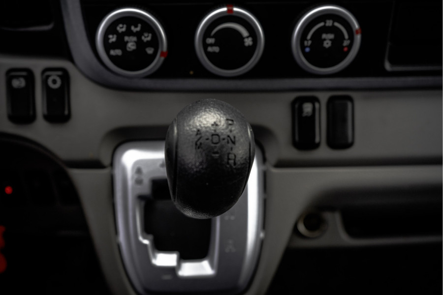 FUSO Canter 3C15 | Bakwagen met laadklep | Automaat | 1000KG Laadklep | Airco