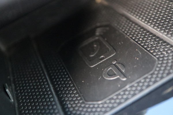 Volkswagen T-Roc 1.5 TSI R-Line / VIRTUAL / CAMERA / ACC / CARPLAY / STOELVERW