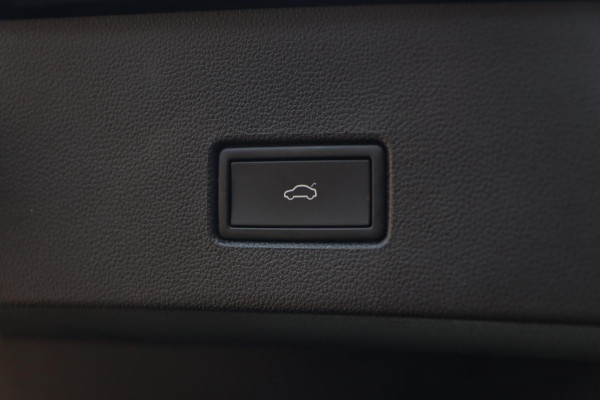 Volkswagen T-Roc 1.5 TSI R-Line / VIRTUAL / CAMERA / ACC / CARPLAY / STOELVERW