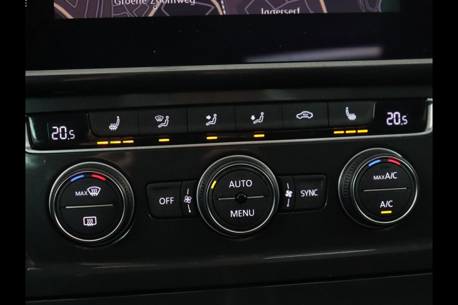 Volkswagen Golf 1.0 TSI Comfortline Business | Panoramadak | Trekhaak | Stoelverwarming | Full LED | Camera | Park Assist | Carplay | Navigatie | Adaptive cruise | DAB | Massage | Climate control