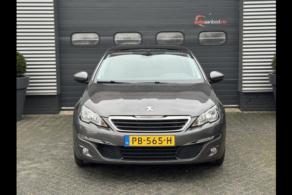 Peugeot 308 1.2 PureTech Blue Lion | Panoramadak | Navigatie | Lichtmetalen Velgen | Parkeersensoren |