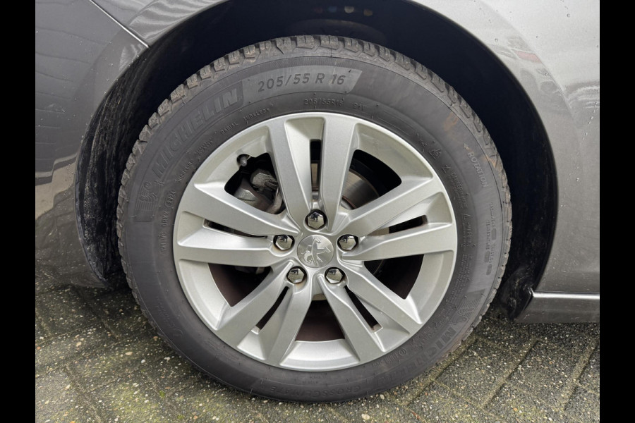 Peugeot 308 1.2 PureTech Blue Lion | Panoramadak | Navigatie | Lichtmetalen Velgen | Parkeersensoren |