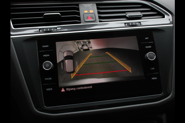 Volkswagen Tiguan Allspace 1.5 TSI DSG Comfortline 7p. | Climate Control | Camera | Parkeer sensoren | Trekhaak | Electrisch bedienbare achterklep | Stoelverwarming