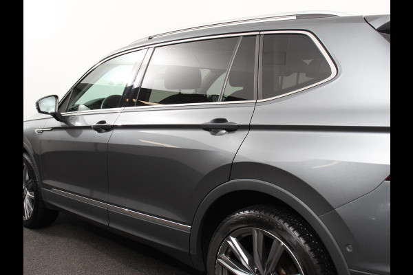 Volkswagen Tiguan Allspace 1.5 TSI DSG Comfortline 7p. | Climate Control | Camera | Parkeer sensoren | Trekhaak | Electrisch bedienbare achterklep | Stoelverwarming