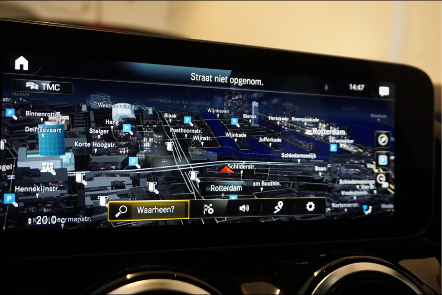 Mercedes-Benz B-Klasse 180 Business Solution Aut7 Night | NAP | Rijkelijk uitgevoerd | Apple Carplay | Camera | Parkeer assistent | Sportinterieur | Cruise + Lane | Sportvelgen | etc
