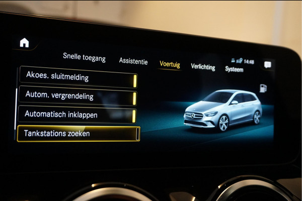 Mercedes-Benz B-Klasse 180 Business Solution Aut7 Night | NAP | Rijkelijk uitgevoerd | Apple Carplay | Camera | Parkeer assistent | Sportinterieur | Cruise + Lane | Sportvelgen | etc