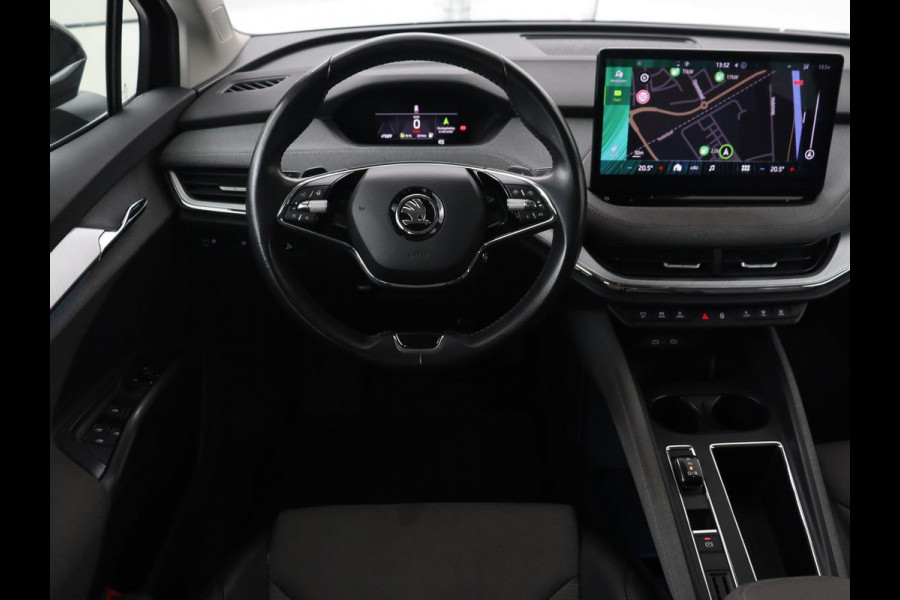 Škoda ENYAQ iV 80 | Trekhaak | Camera | Stuurverwarming | Carplay | Navigatie | 19'' | Full LED | Cruise control | Half leder | Parkeerhulp | Climate control