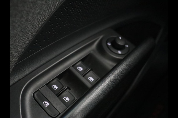 Škoda ENYAQ iV 80 | Trekhaak | Camera | Stuurverwarming | Carplay | Navigatie | 19'' | Full LED | Cruise control | Half leder | Parkeerhulp | Climate control